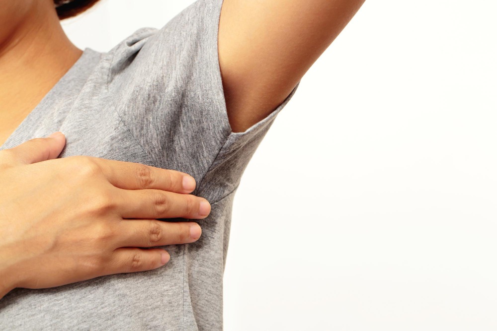 príznaky bolesti v podpaží