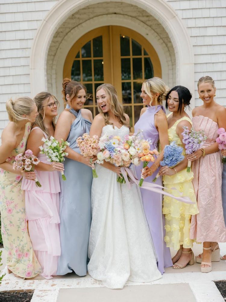 vhodní šaty na svatbu